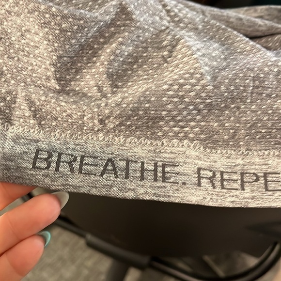 Lululemon Swiftly Tech Crew Top Long Sleeve Size 12 Seamless Running Hip Length - Picture 9 of 10